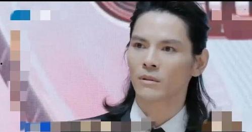 为了吃瓜的他进了娱乐圈