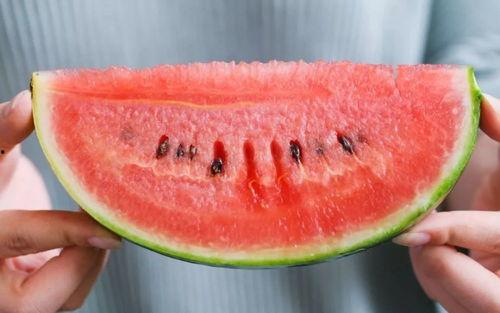 吃瓜现象,揭秘网络时代的围观文化现象