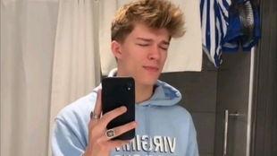 娱乐圈读心吃瓜系统小说,读心吃瓜，揭秘明星背后的秘密