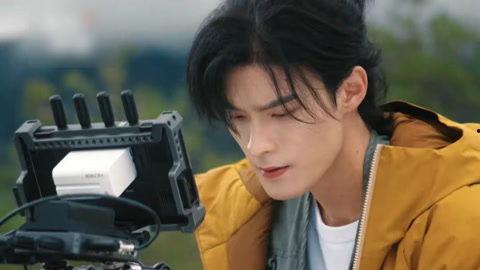 娱乐明星吃瓜解说视频,娱乐圈幕后故事一网打尽